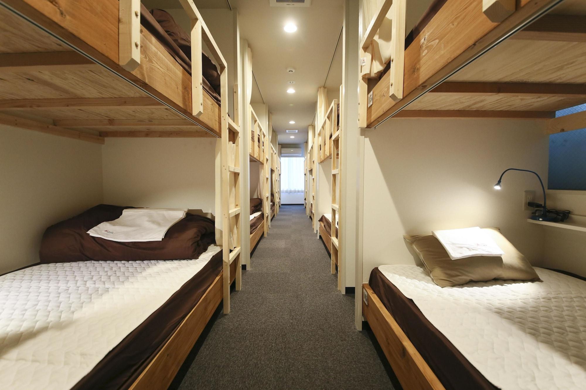 Roots Hostel Osaka Exterior photo